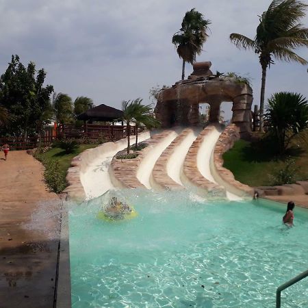 Nautico Flat Daire Caldas Novas Dış mekan fotoğraf